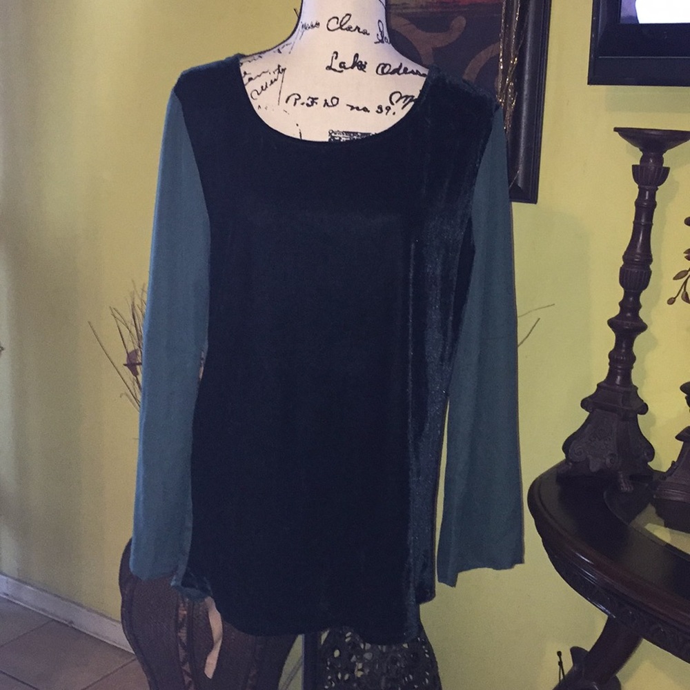 Fred David women top size m color green new